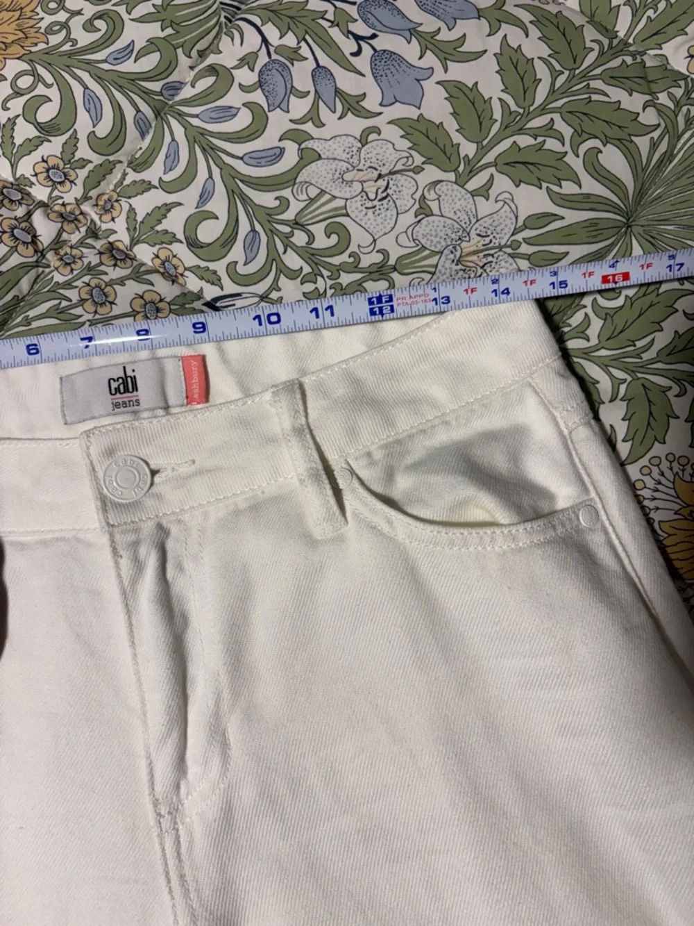 CAbi Ashbury White Wide Leg Jeans - Picture 10 of 13